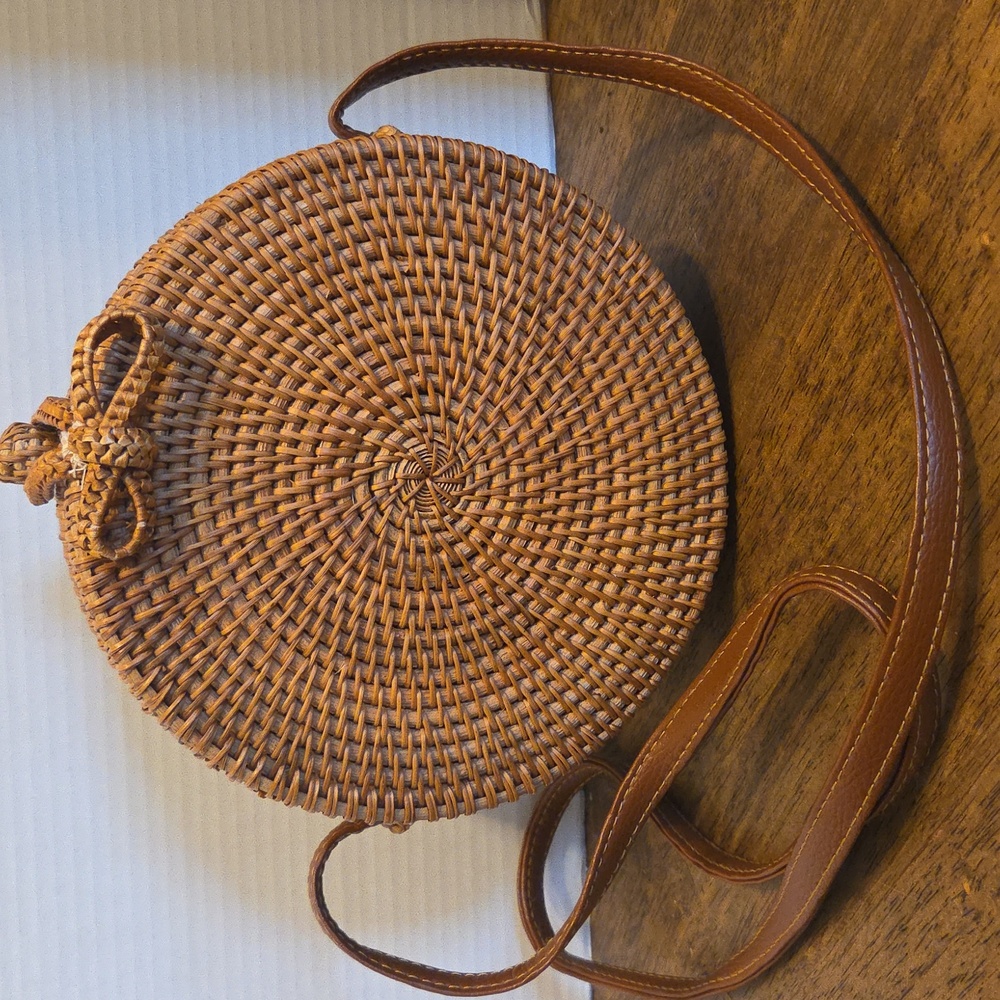 NWOT Round Woven Ratan Tan Crossbody Bag